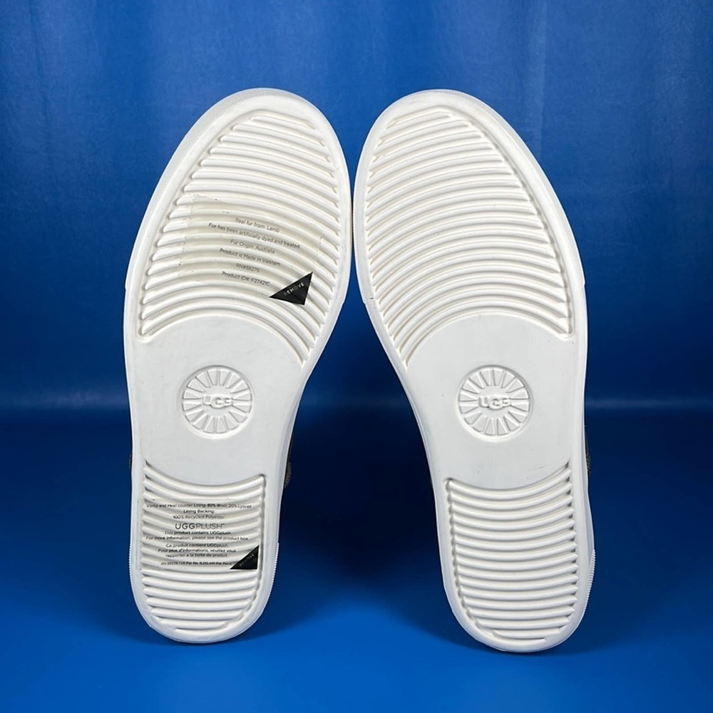 Ugg Lynus Pull On Booties - Thunder Cloud Suede -… - image 7